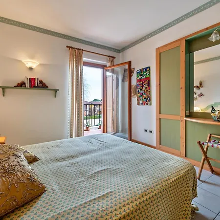 Appartement Santa Giulia With Swimming Pool *