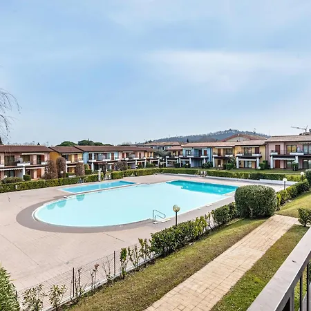 Santa Giulia With Swimming Pool * Padenghe sul Garda
